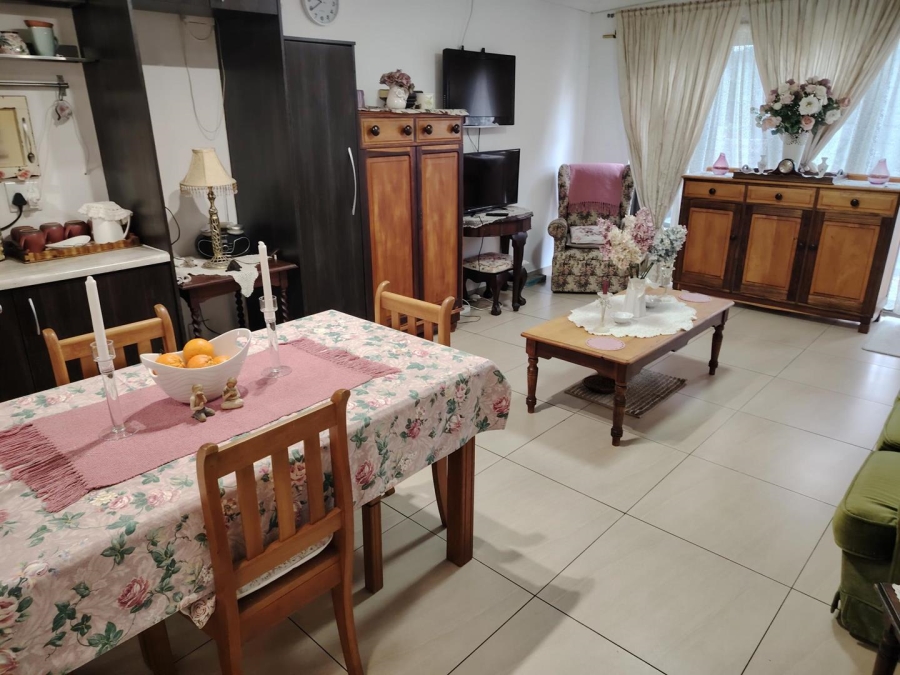 To Let 2 Bedroom Property for Rent in Eden Park Western Cape